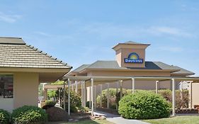 Days Inn By Wyndham Charlotte/Woodlawn Near Carowinds